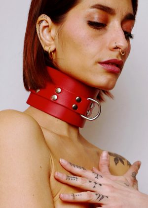 Choker minerve en cuir épais Rouge