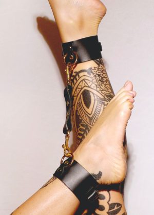 Chevillères en cuir Collection Anneaux NOIR & GOLD